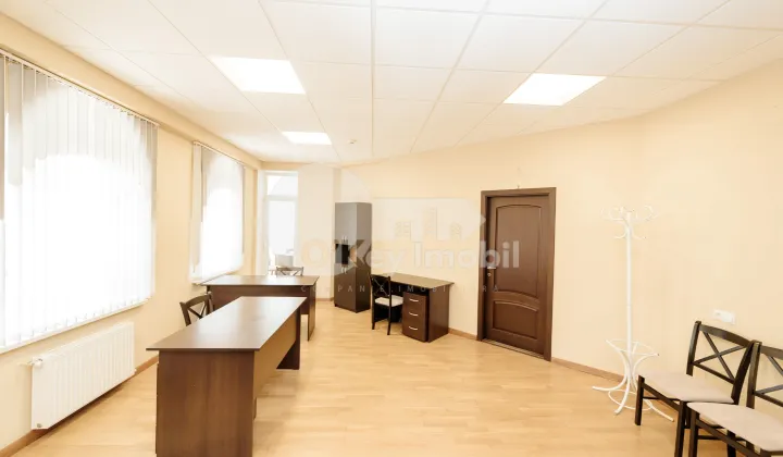 Spațiu comercial, Centru, MITROPOLIT DOSOFTEI