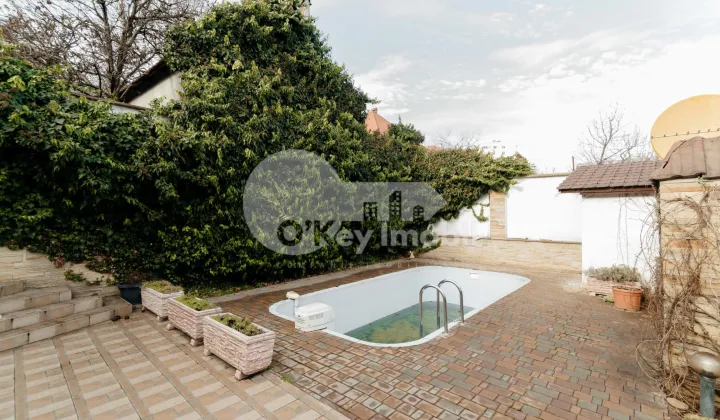 Casă, Buiucani, PRIMĂVERII