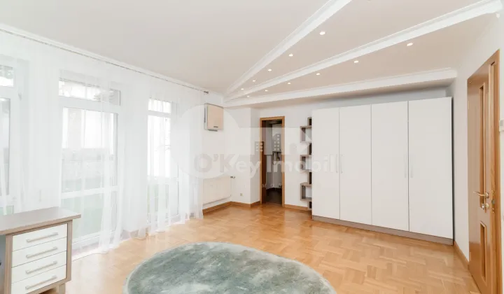 Casă, Buiucani, PRIMĂVERII