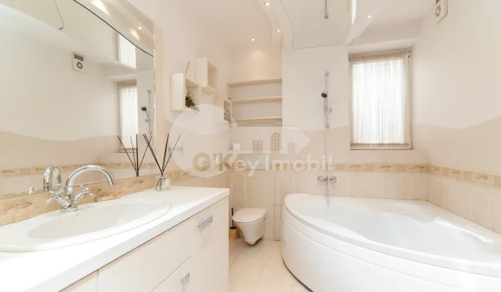 Casă, Buiucani, PRIMĂVERII