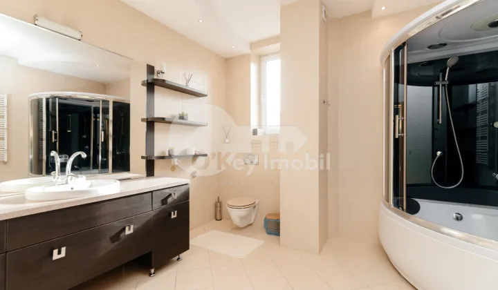 Casă, Buiucani, PRIMĂVERII