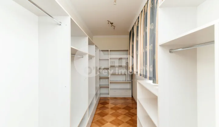 Casă, Buiucani, PRIMĂVERII