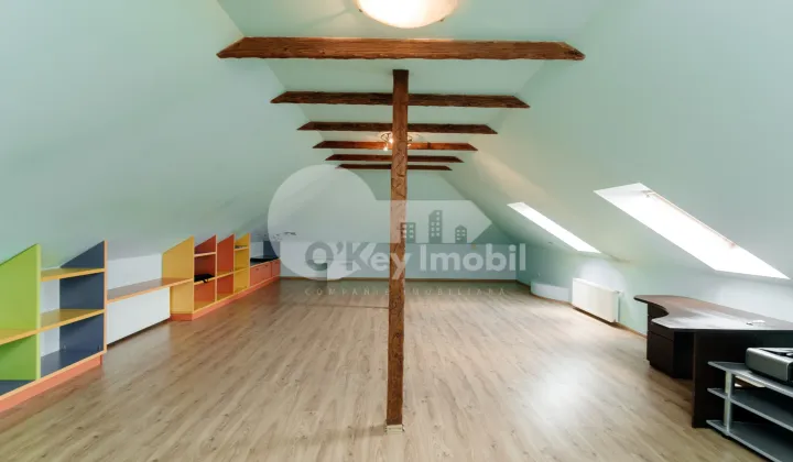 Casă, Buiucani, PRIMĂVERII