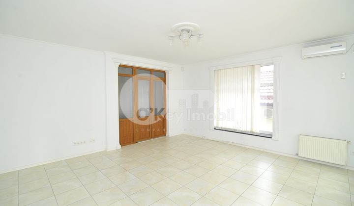 Oficiu, Centru, TOMA CIORBĂ