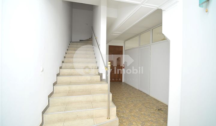 Oficiu, Centru, TOMA CIORBĂ