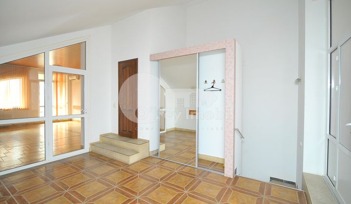 Oficiu, Centru, TOMA CIORBĂ