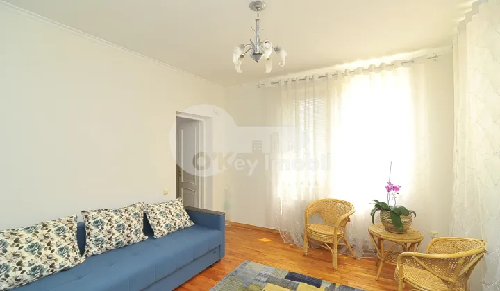 Casă - str-la Mihai Eminescu - Botanica