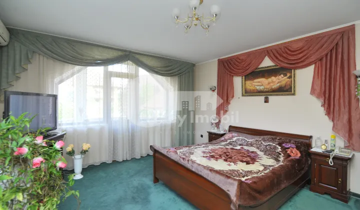 Casă, Centru, AUREL DAVID