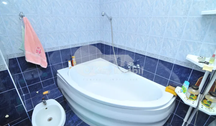 Casă, Centru, AUREL DAVID