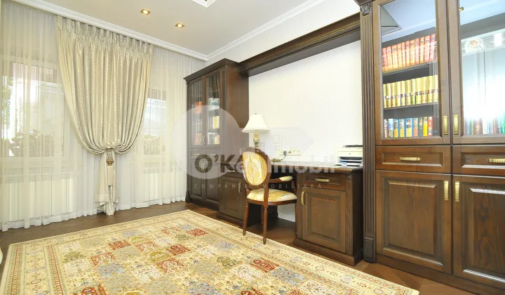 Casă, Centru, ALEXANDR PUȘKIN