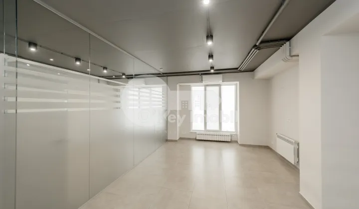 Spațiu comercial, Centru, MITROPOLIT VARLAAM