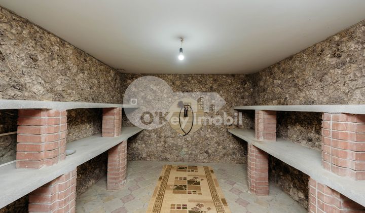 Casă, Centru, DÎMBULUI