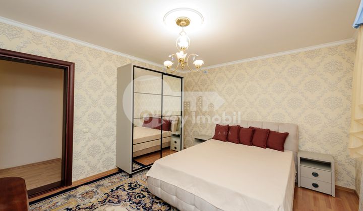 Casă, Centru, DÎMBULUI