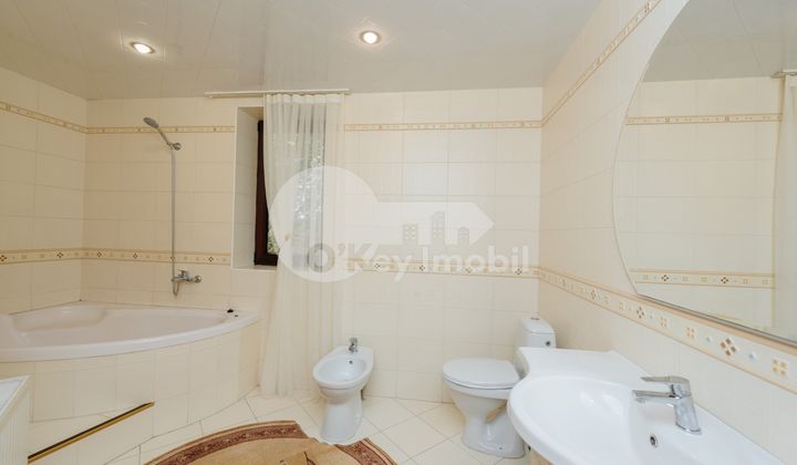 Casă, Centru, DÎMBULUI