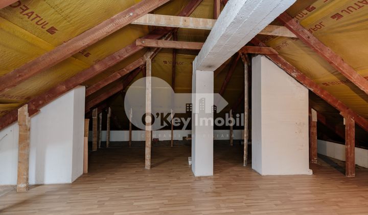 Casă, Centru, DÎMBULUI