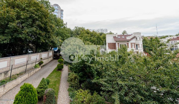 Casă, Centru, DÎMBULUI