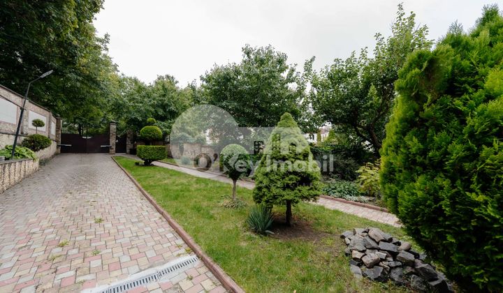 Casă, Centru, DÎMBULUI