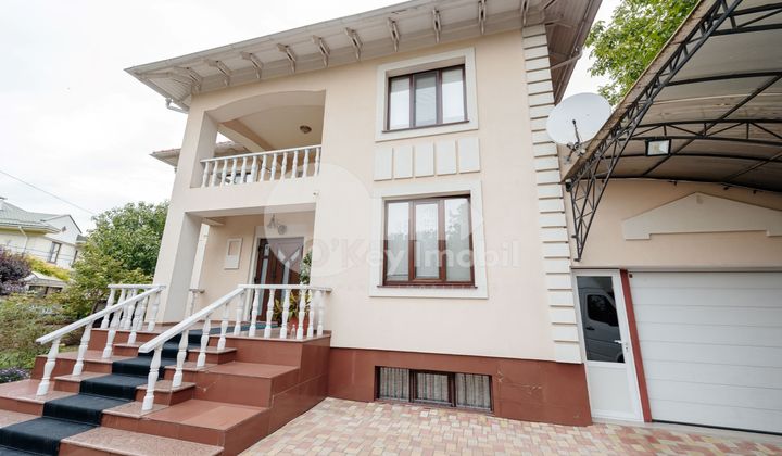 Casă, Centru, DÎMBULUI