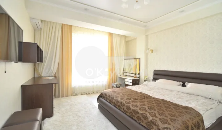 Apartament, Centru, MELESTIU