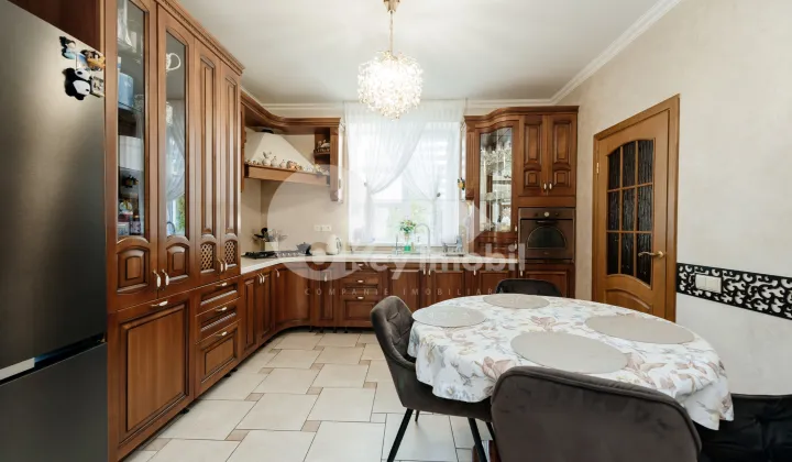 Casă, Buiucani, ION LUCA CARAGIALE