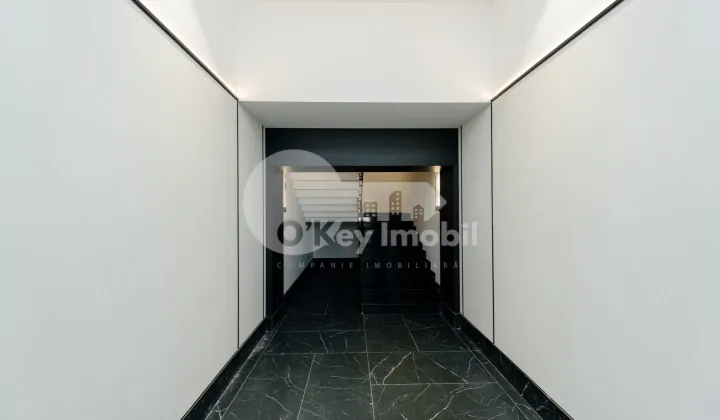 Oficiu, Buiucani, GHENADIE IABLOCIKIN