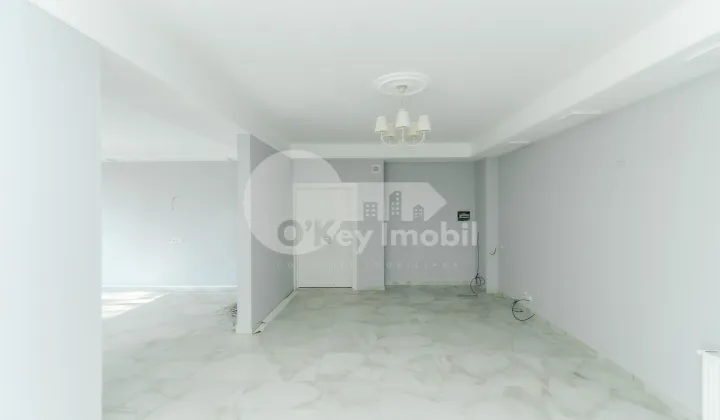 Oficiu, Centru, ROMANĂ