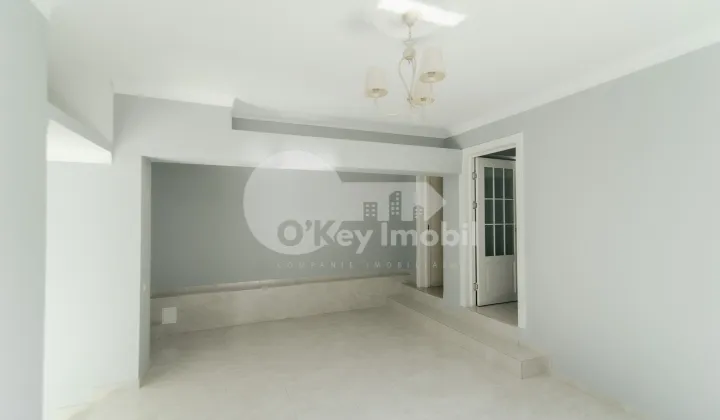 Oficiu, Centru, ROMANĂ