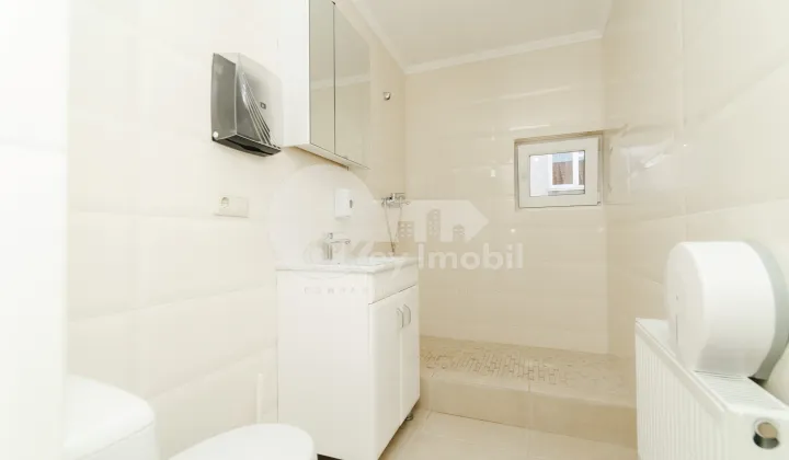 Oficiu, Centru, ROMANĂ