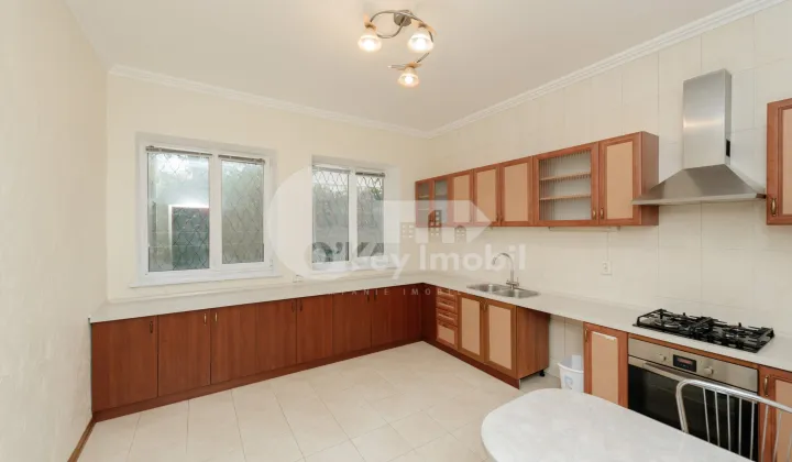 Spațiu comercial, Telecentru, VALERIU CUPCEA