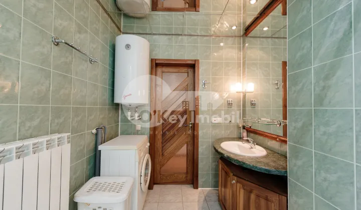 Apartament, Buiucani, GEORGE CĂLINESCU