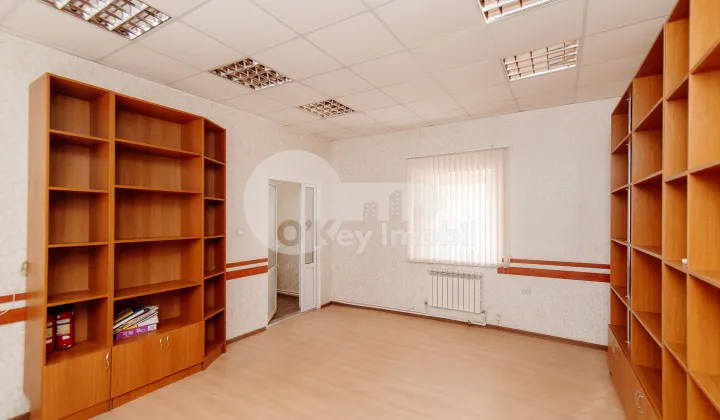 Oficiu, Centru, PETRU MOVILĂ