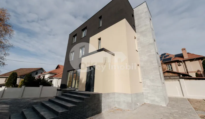 Casă, Codru, PLAIULUI