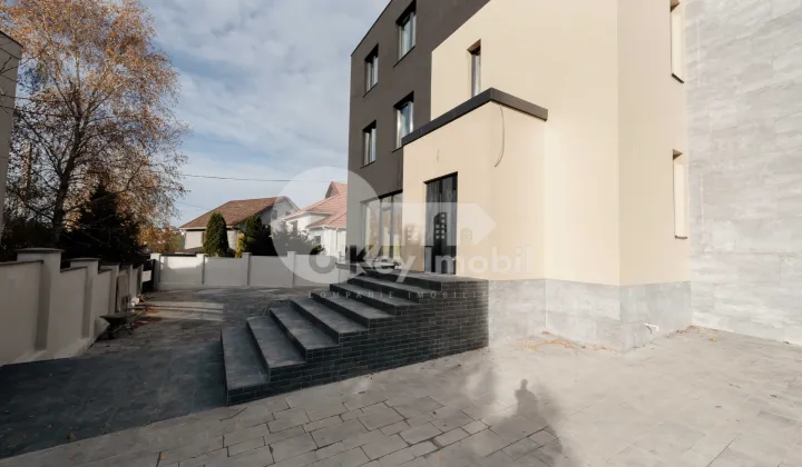 Casă, Codru, PLAIULUI