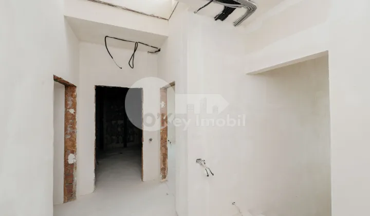 Casă, Codru, PLAIULUI