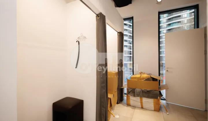 Spațiu comercial, Râșcani, BOGDAN VOIEVOD