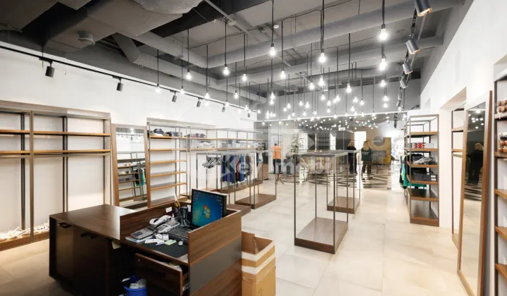 Spațiu comercial, Râșcani, BOGDAN VOIEVOD