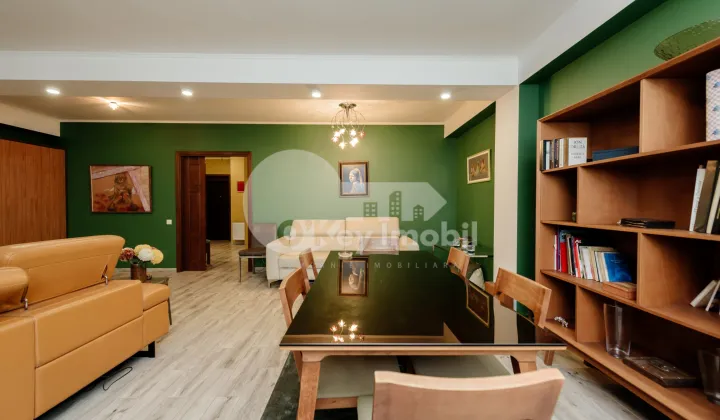 Apartament, Centru, MELESTIU