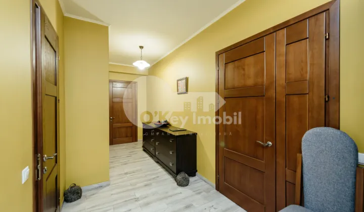 Apartament, Centru, MELESTIU