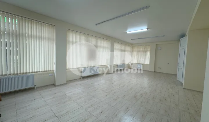 Spațiu comercial, Botanica, CUZA VODĂ