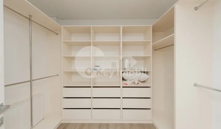 Townhouse, Botanica, PĂȘUNILOR