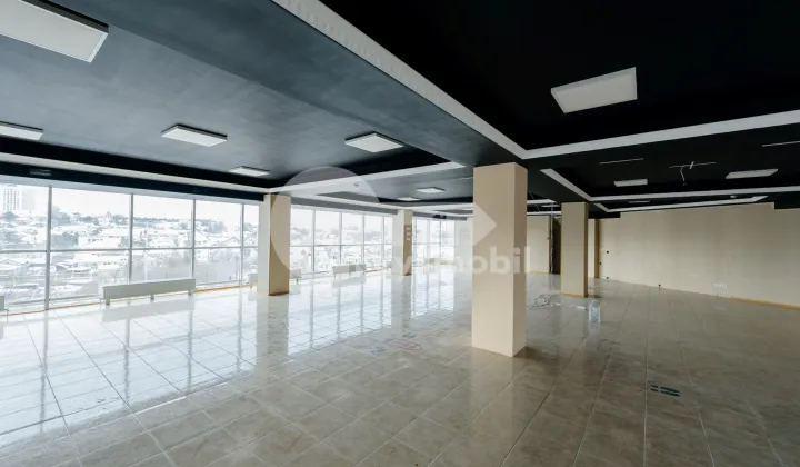 Spațiu comercial, Centru, MELESTIU