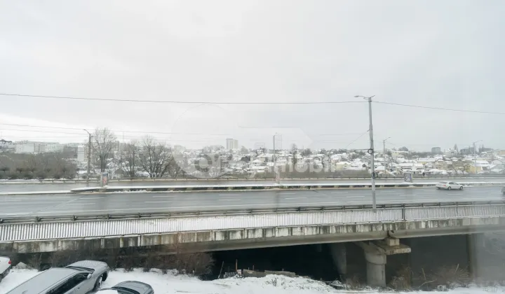 Spațiu comercial, Centru, MELESTIU