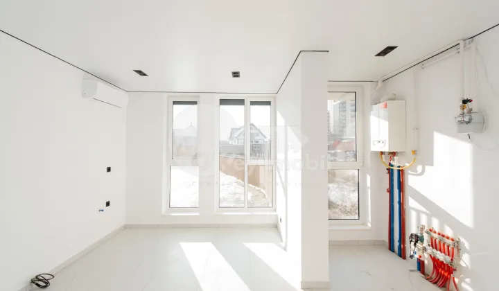 Spațiu comercial, Râșcani, CORNEȘTI