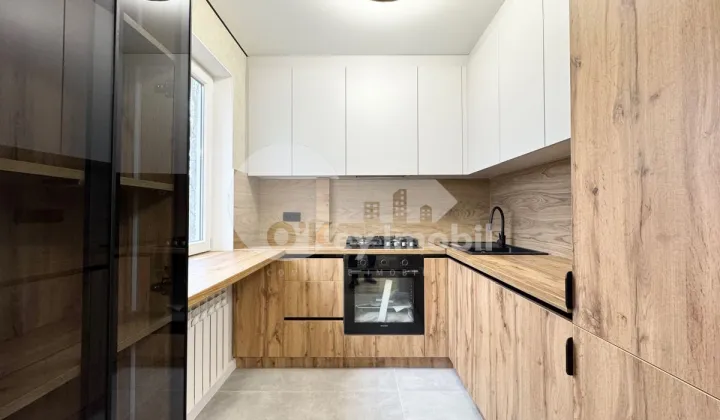 Apartament, Centru, TRANDAFIRILOR