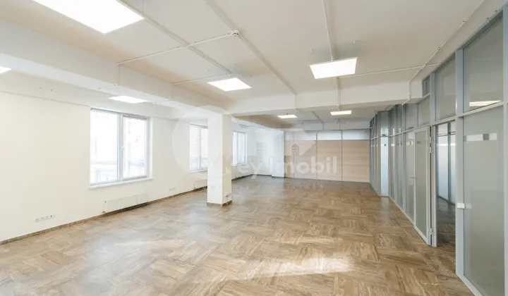 Spațiu comercial, Centru, 31 AUGUST