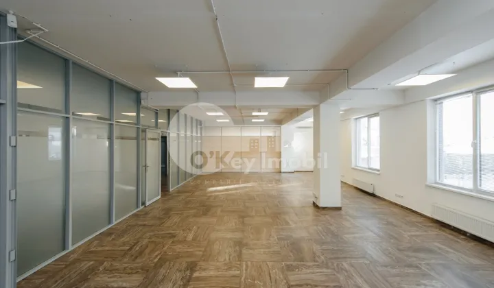 Spațiu comercial, Centru, 31 AUGUST