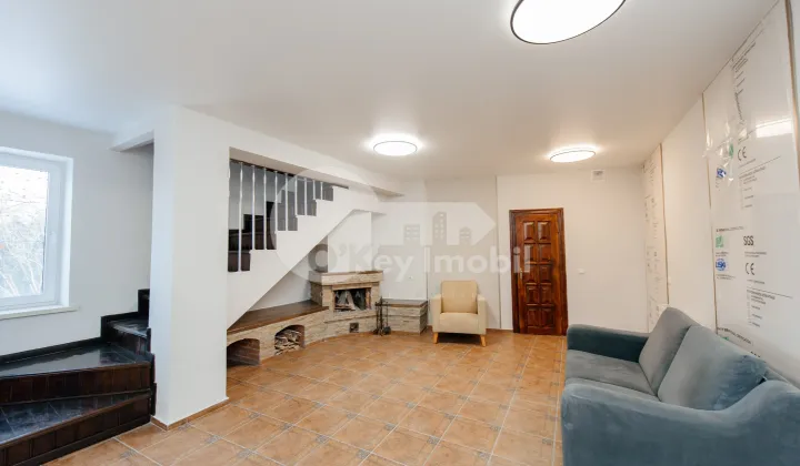 Oficiu, Centru, ALEXEI ȘCIUSEV