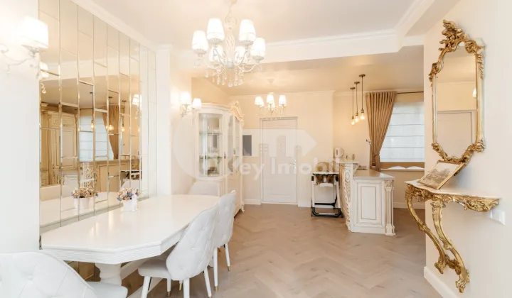 Townhouse, Centru, MELESTIU