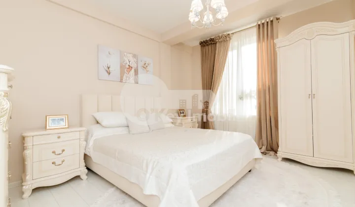 Townhouse, Centru, MELESTIU