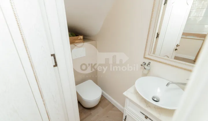 Townhouse, Centru, MELESTIU